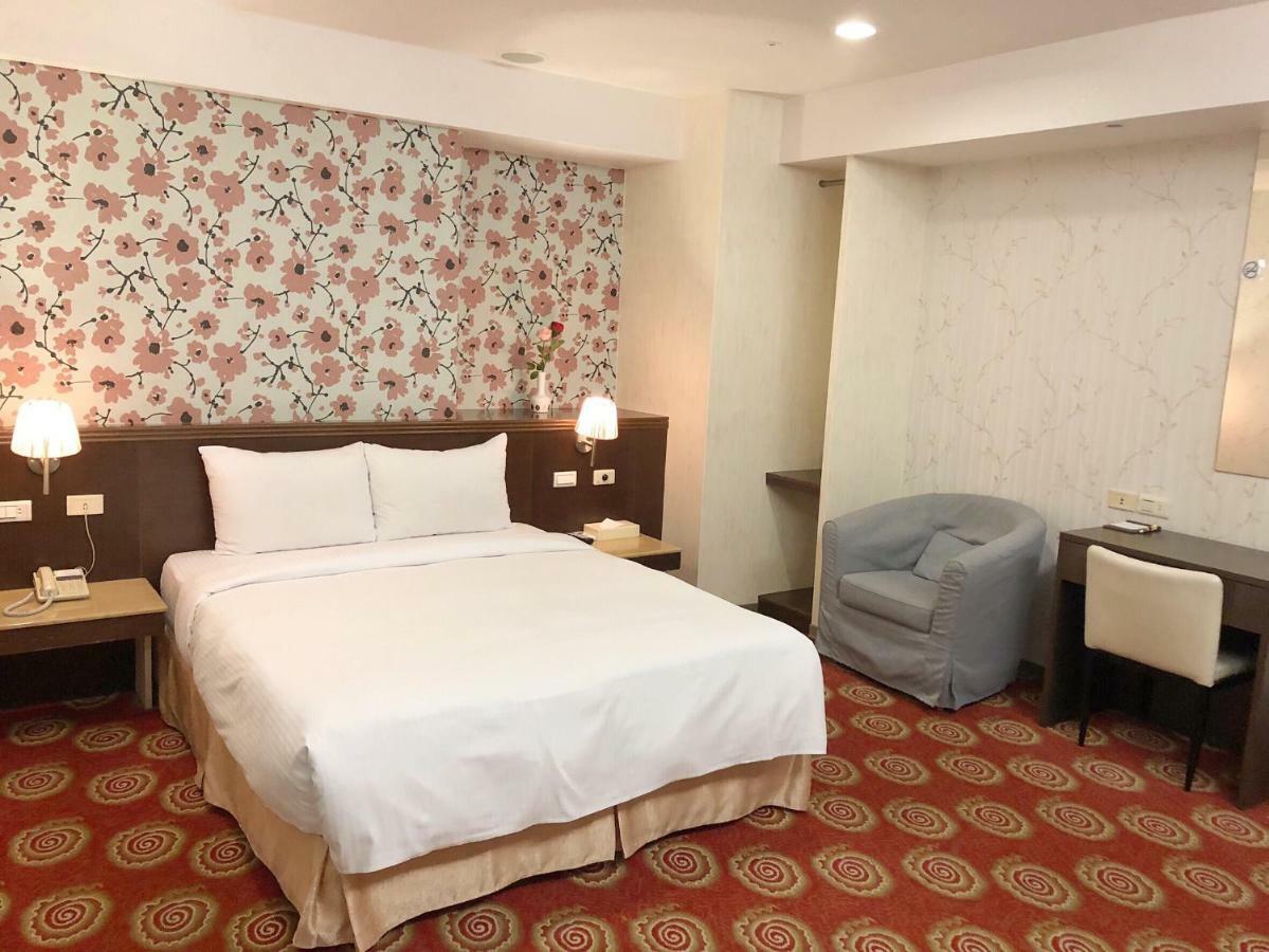 Say Love Hotel Тайбэй Экстерьер фото